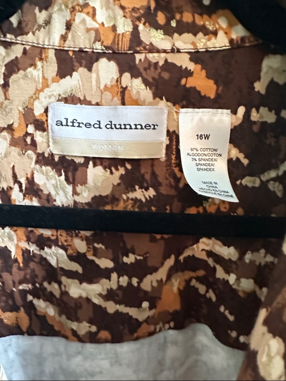 Alfred Dunner Brown, Cream, and Gold Printed Zip-Front Jacket 16W - Picture 2 of 11